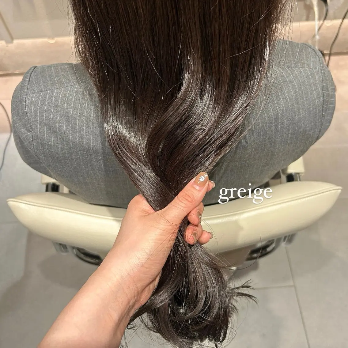ロング カラー ブリーチ 透明感カラー ダブルカラー グレージュ ブリーチなしカラー 艶感/ナチュラル 🌿マアヤのヘアスタイル
