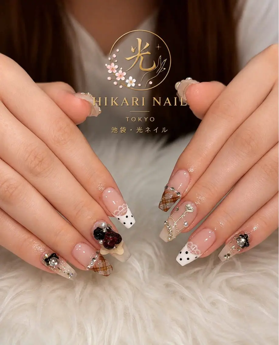 ネイル チークネイル 長さ出し フレンチネイル ガーリー ハート ハンドネイル HikariNail Ikebukuroのネイルデザイン