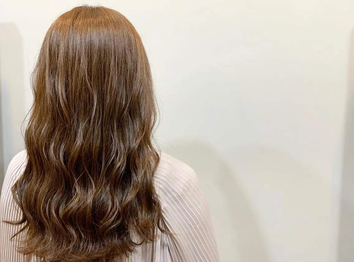 ロング カラー ヘアカラー トリートメント あべ ゆうかのヘアスタイル