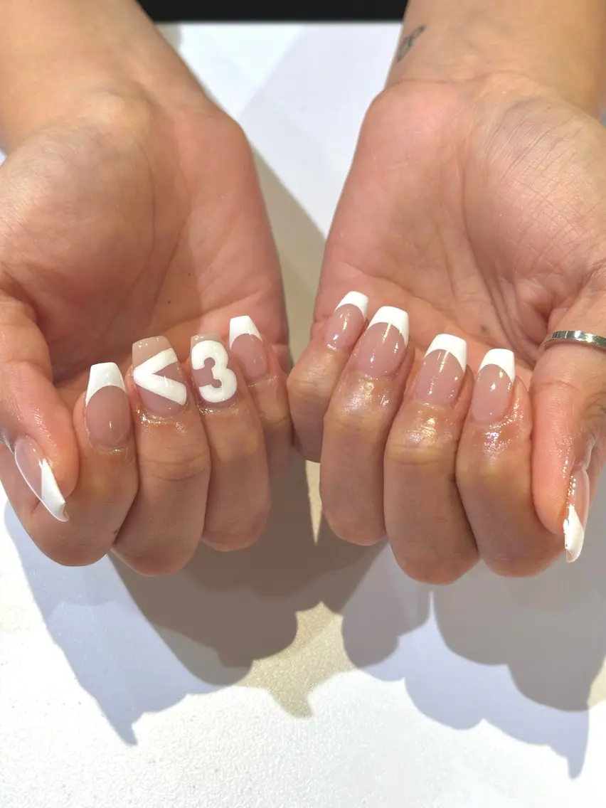ネイル ハンドネイル REINA .のネイルデザイン