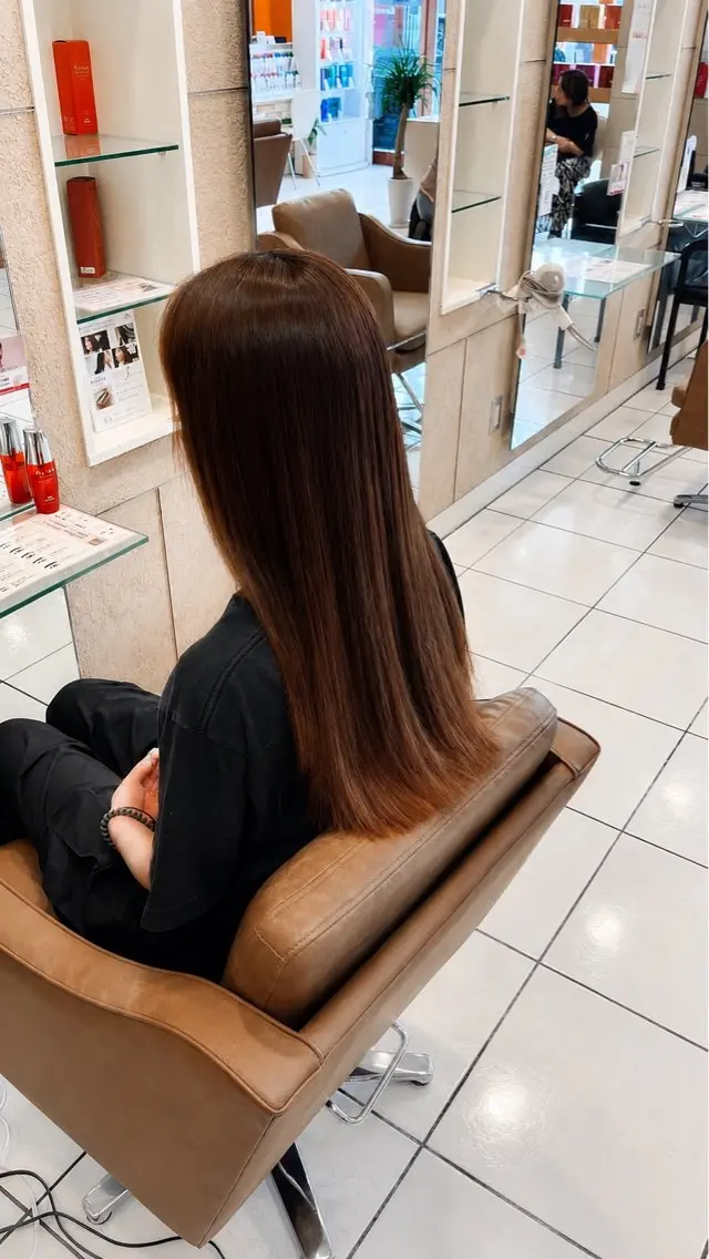 セミロング カット 🫧透明感 ×艶🫧 吉田 陽菜のヘアスタイル