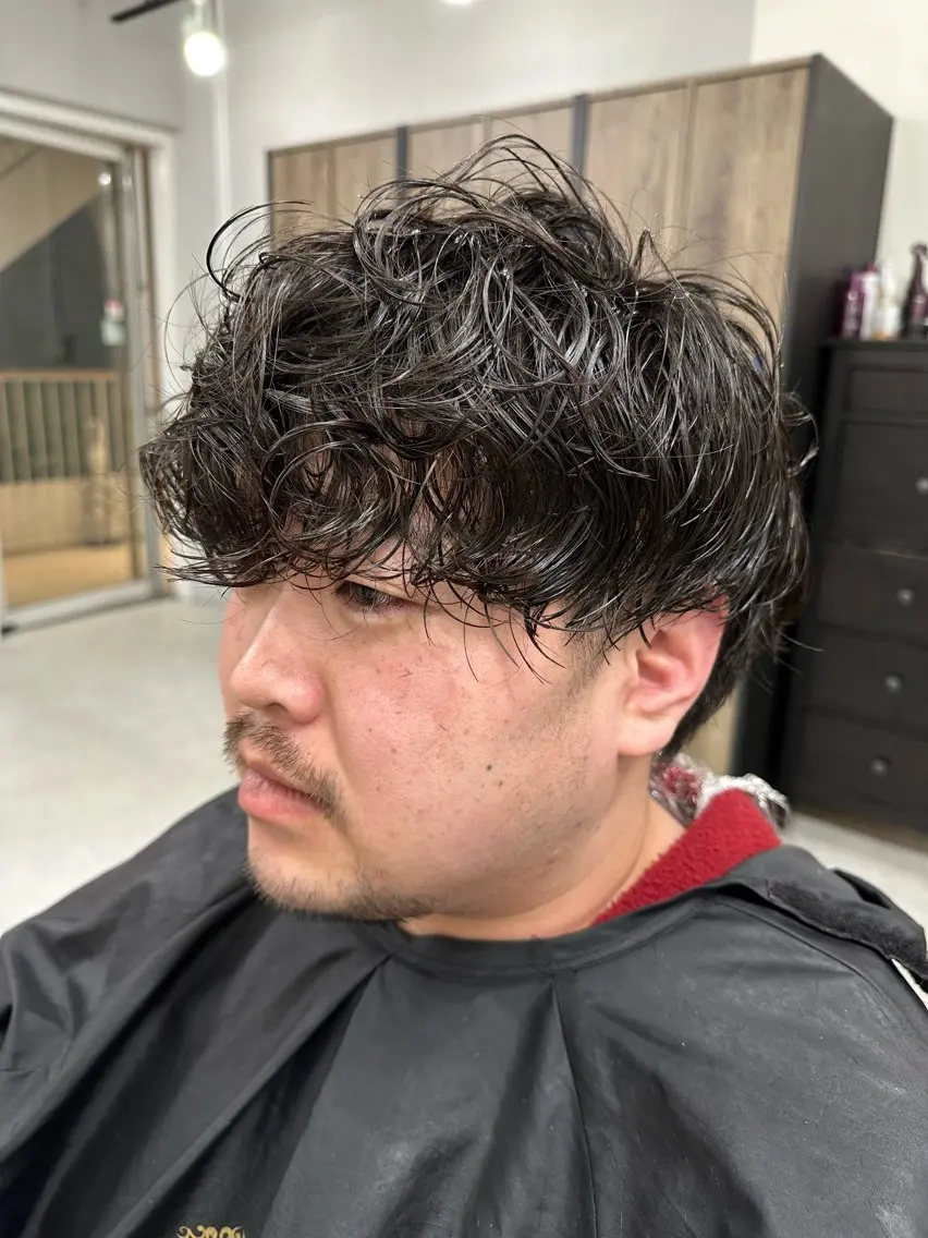 ミディアム バレイヤージュ特化/ アキラのヘアスタイル