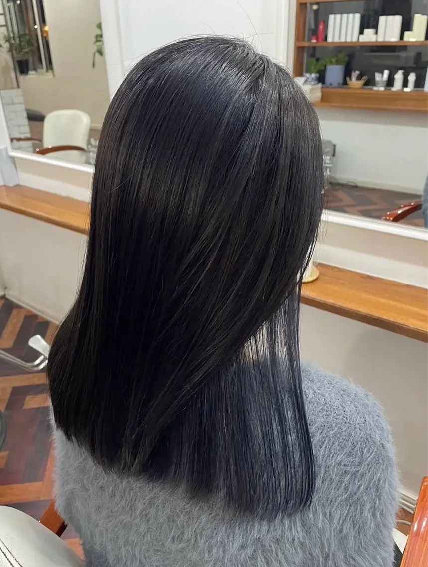 カラー mopa ayaneのヘアスタイル