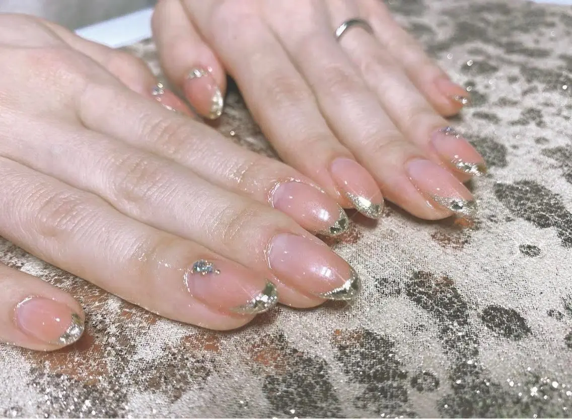 ネイル フレンチネイル ガラスフレンチ ブライダルネイル H. MAKIのネイルデザイン