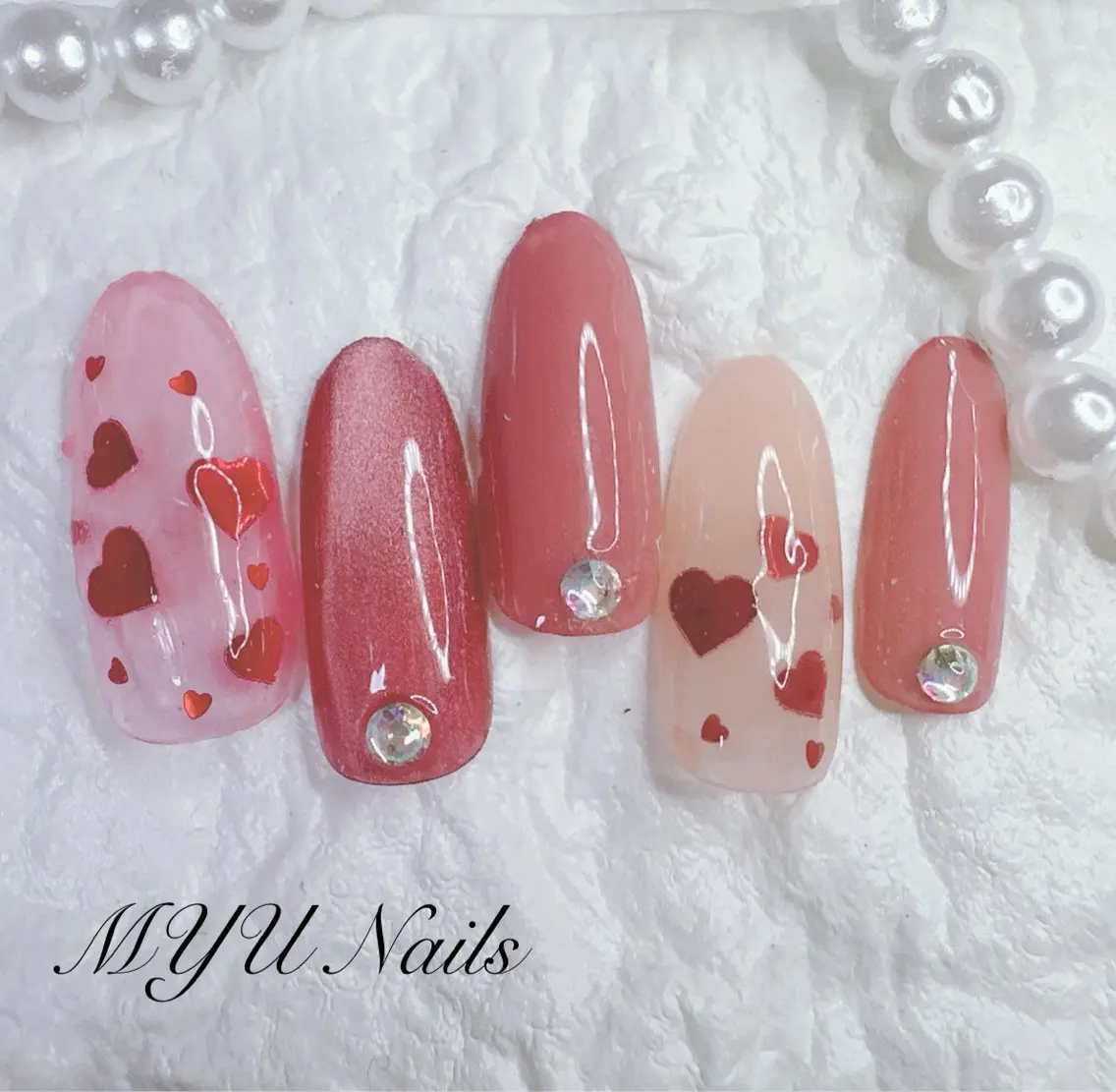 ネイル ジェルネイル ハート マグネットネイル 持ち込み ニュアンスネイル ニュアンスネイル🌈 MYU Nailsのネイルデザイン
