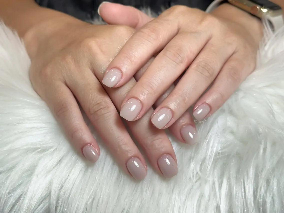 ネイル キラキラネイル マグネットネイル 持ち込み シンプルネイル ハンドネイル ハンドケア TS. nails___のネイルデザイン