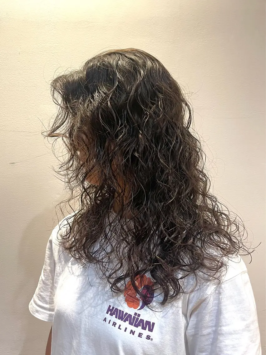 ロング カット パーマ トリートメント 🫧うる艶レイヤー /グレージュ🪐リサのヘアスタイル