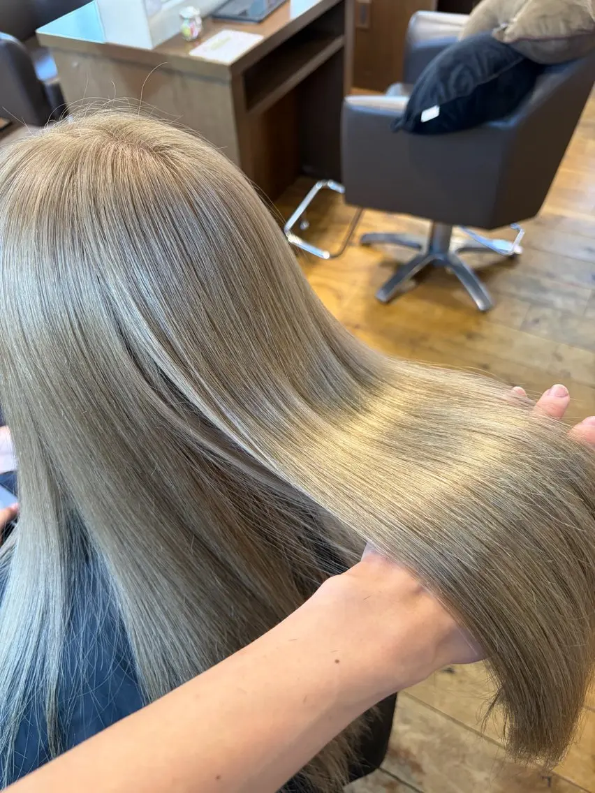 ロング カラー ヘアカラー 加藤 拓海のヘアスタイル