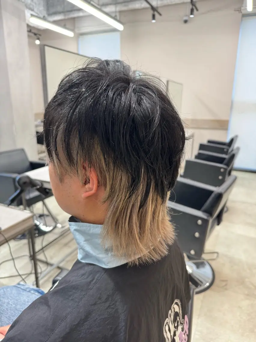 カラー メンズ メンズウルフカット ベージュカラー ホワイトベージュ ウルフカット カット ヘアカラー トリートメント 透明感カラー✨艶髪 制作🌱山根あゆみのヘアスタイル
