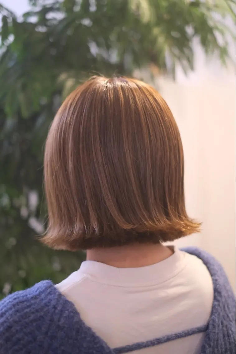ミディアム カラー 岩村 夏姫のヘアスタイル