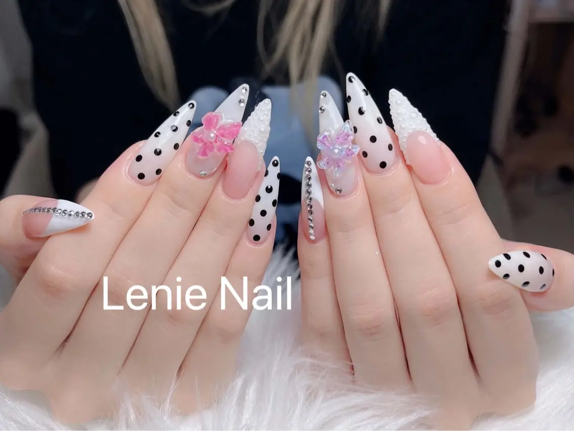 ネイル アートネイル 韓国ネイル 持ち込み ワンホンネイル ハンドネイル Lenie Nail Salonのネイルデザイン