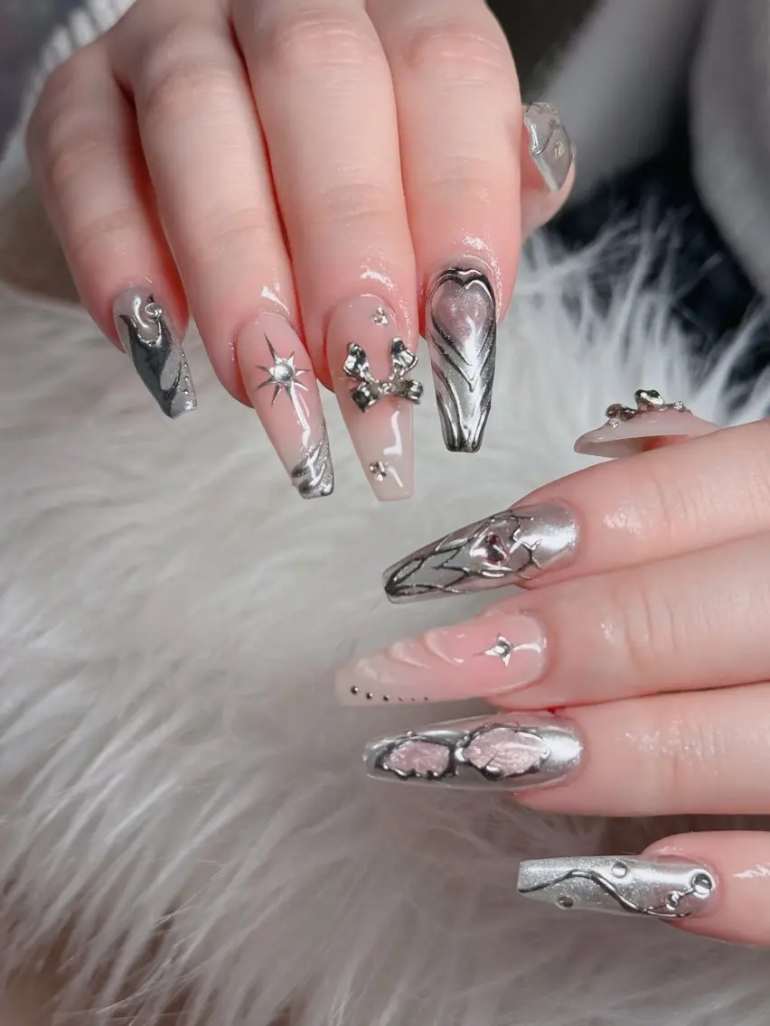 ネイル オーロラネイル フレンチネイル ジェルネイル ハロウィン キラキラネイル H.baby Nail Salonのネイルデザイン