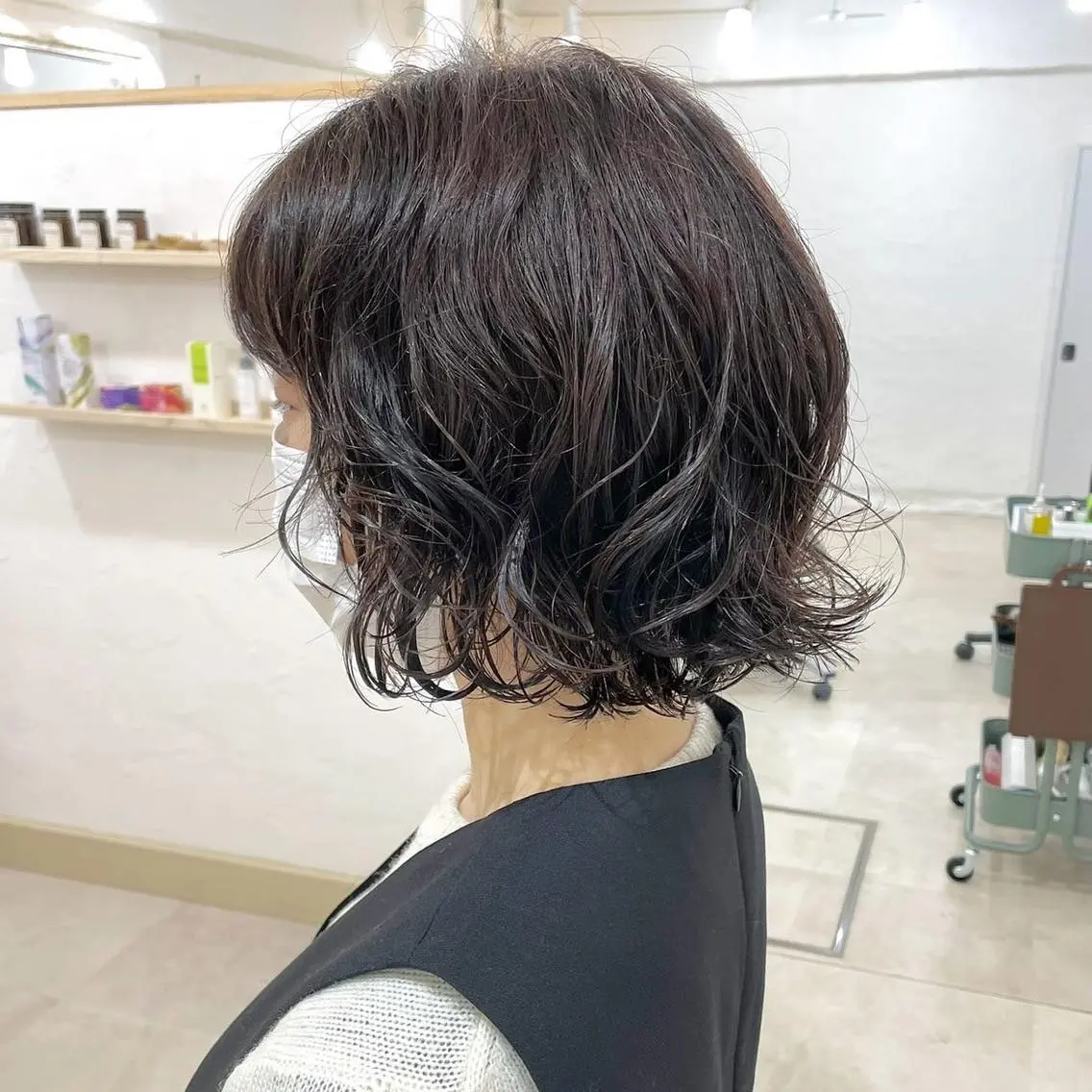 ショート パーマ 切りっぱなしボブ ボブ ショートヘア ウルフカット 髪質改善 縮毛矯正/ レイヤー/銀座/本木のヘアスタイル