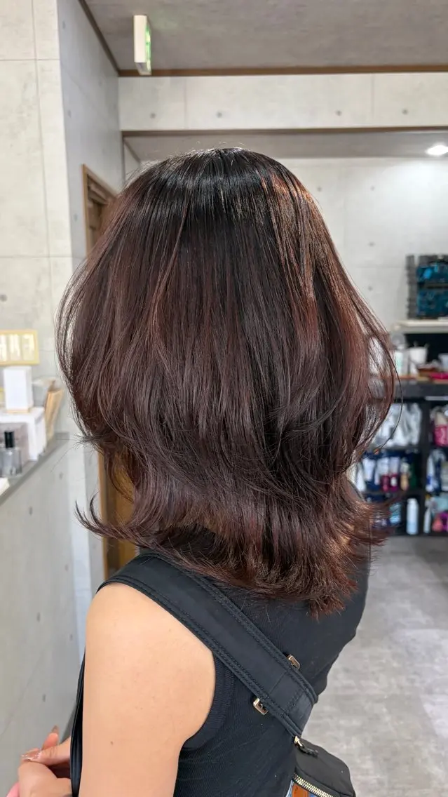 ミディアム ショートボブ ボブ ハイライト 髪質改善 レイヤーカット カット ヘアカラー REVE 美容室のヘアスタイル