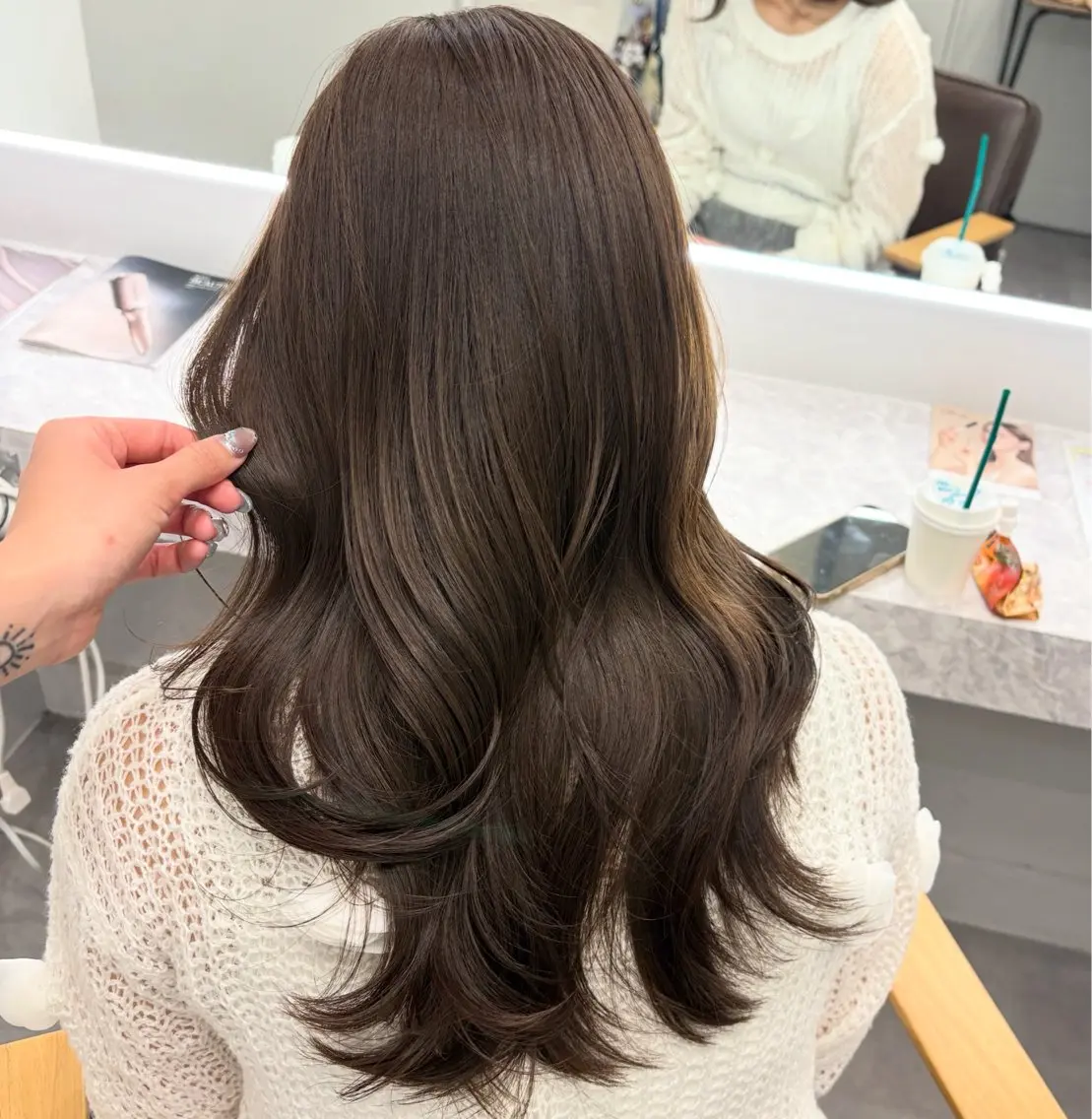 セミロング カラー ヘアカラー トリートメント Hina🫧透明感 /上品/モテ🫧のヘアスタイル
