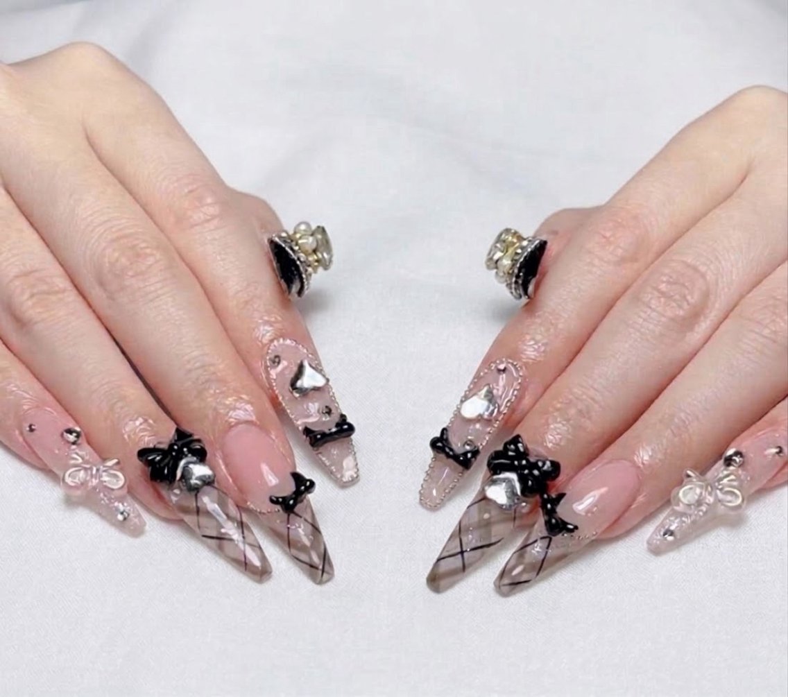 ロング 韓国風ヘア ロング ハンドネイル ハンドケア CHIBI NAIL SALON 船橋のネイルデザイン