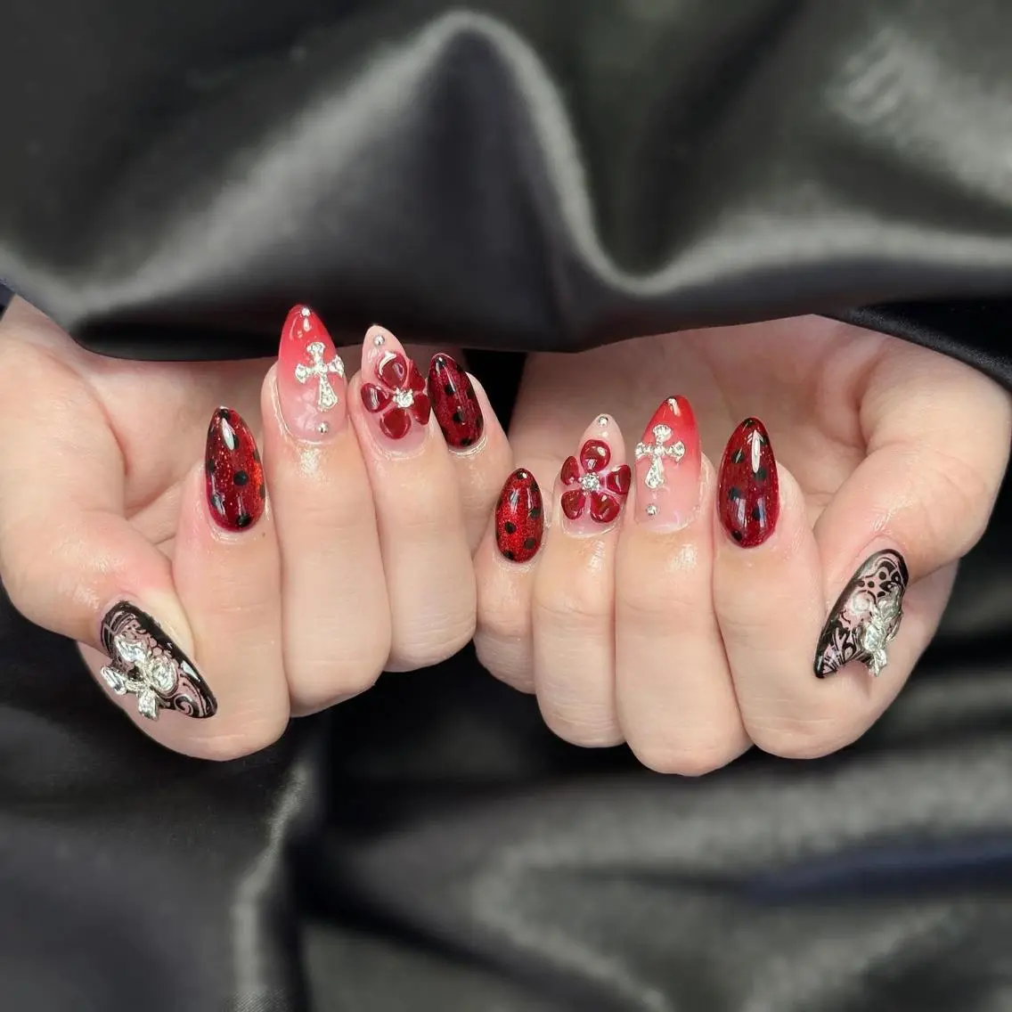 ネイル フレンチネイル ロングネイル 持ち込み ストーンネイル ワンホンネイル Melia Nailsのネイルデザイン