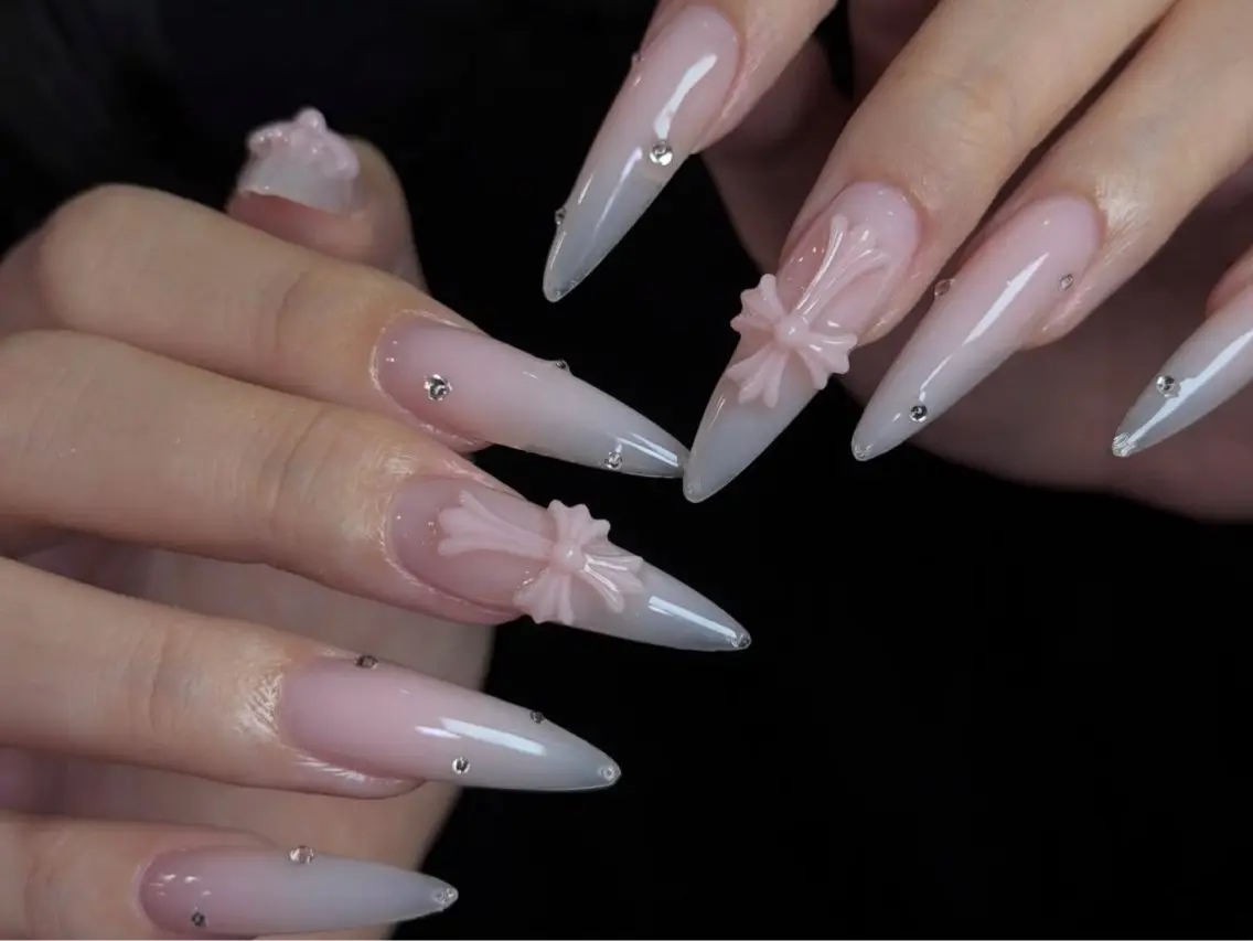 ネイル オーロラネイル チークネイル フットネイル フレンチネイル ジェルネイル ハンドネイル NEW NAIL💞 yukiのネイルデザイン