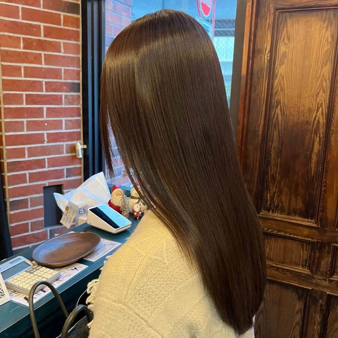 ロング カット ヘアカラー 縮毛矯正 トリートメント 石原 悠貴のヘアスタイル
