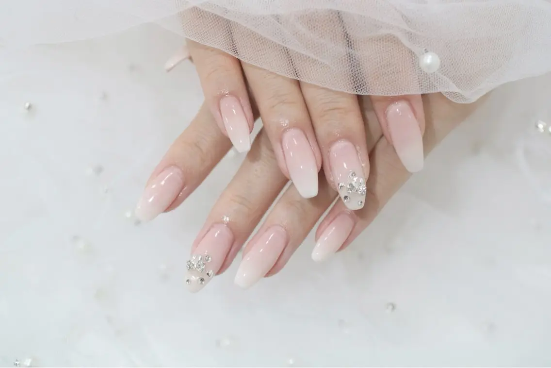 ネイル ハンドネイル Leonie ｵｵｲのネイルデザイン