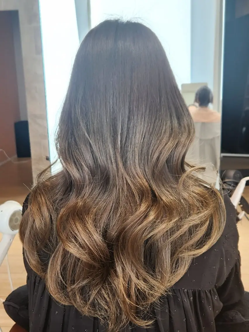 セミロング カット ヘアカラー トリートメント Nanako。/韓国 ハッシュカットのヘアスタイル