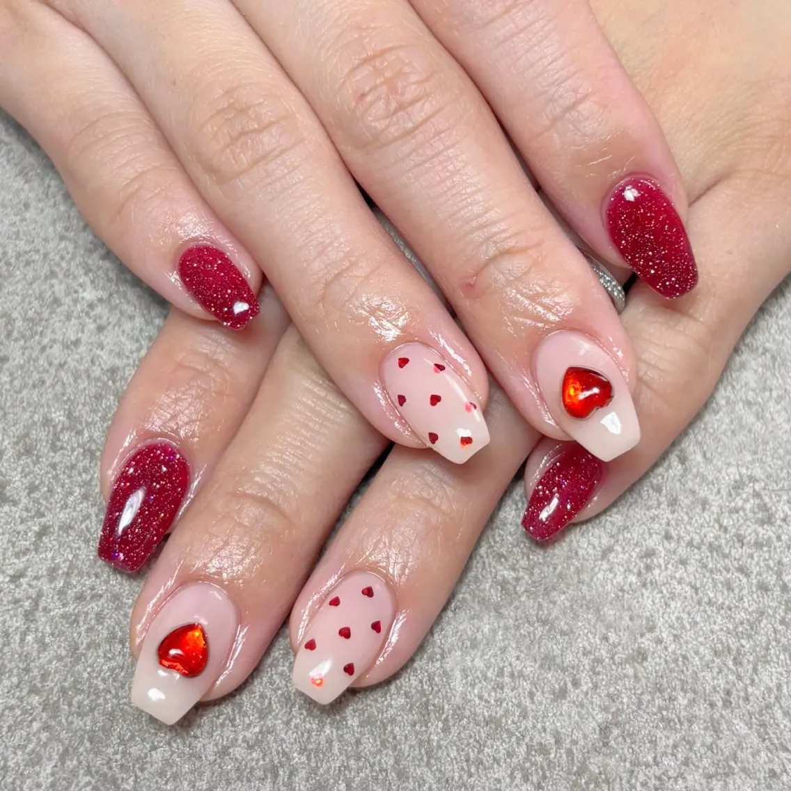 ネイル ハンドネイル nailroom DIASOMNIAのネイルデザイン
