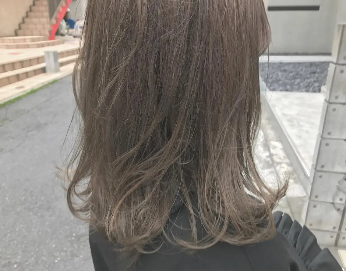 ミディアム カラー イルミナカラー カット ヘアカラー トリートメント 透明感カラー× レイヤーカット✨高梨のヘアスタイル