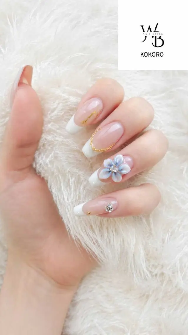 ネイル フラワーネイル フレンチネイル Whitebase nailのネイルデザイン