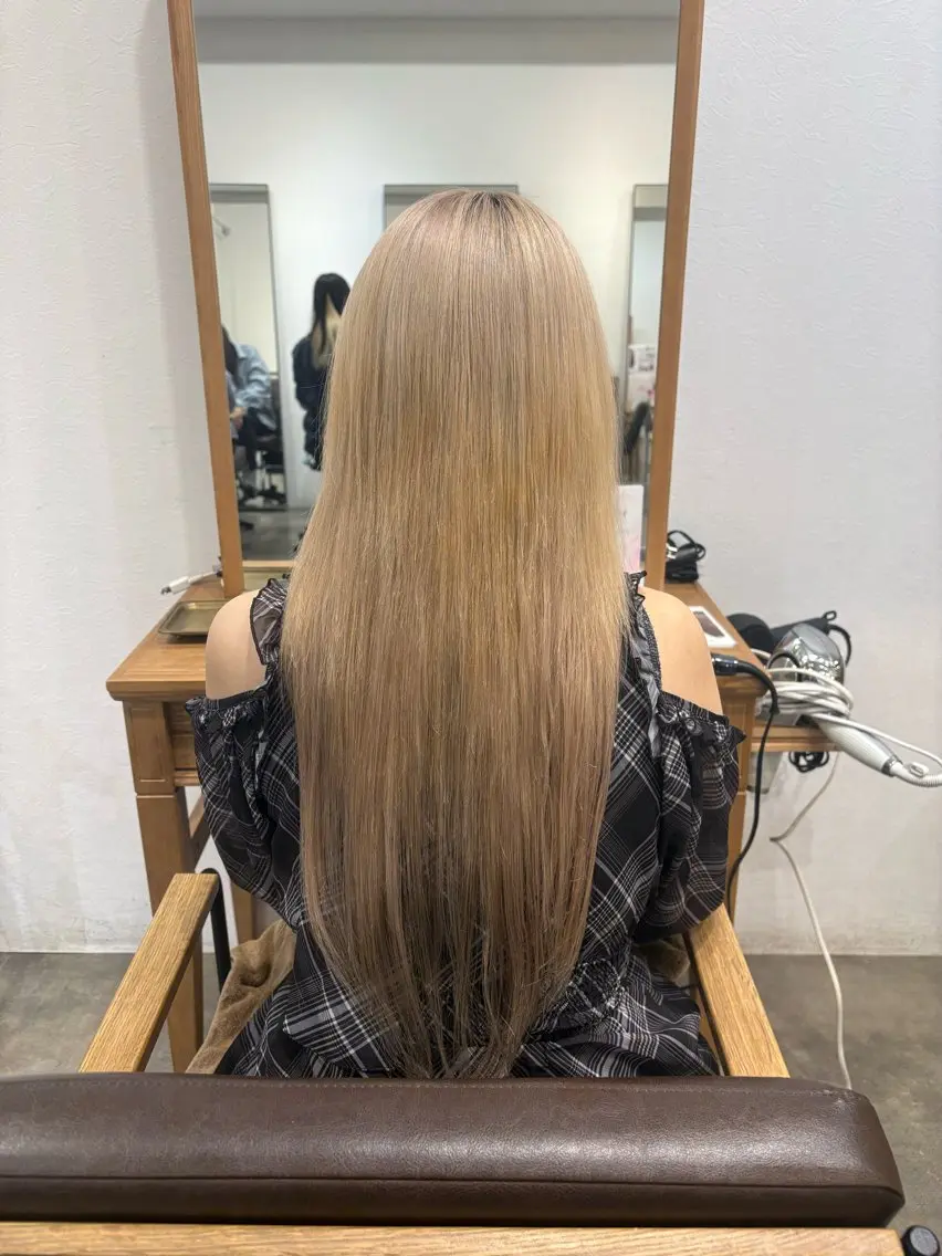ロング 森脇 涼のヘアスタイル