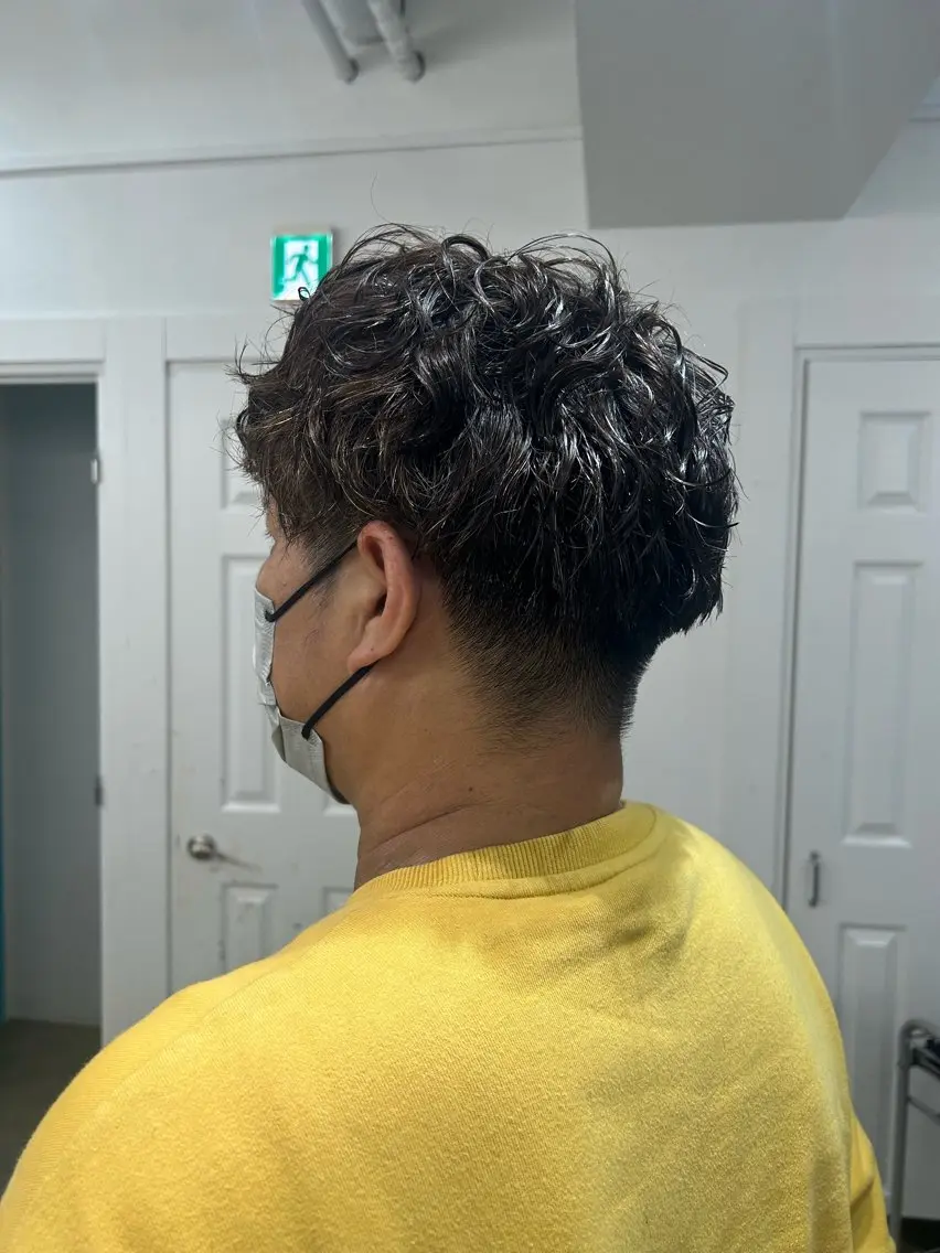 パーマ メンズ ナチュラル大人っぽい スタイル　MAORIのヘアスタイル