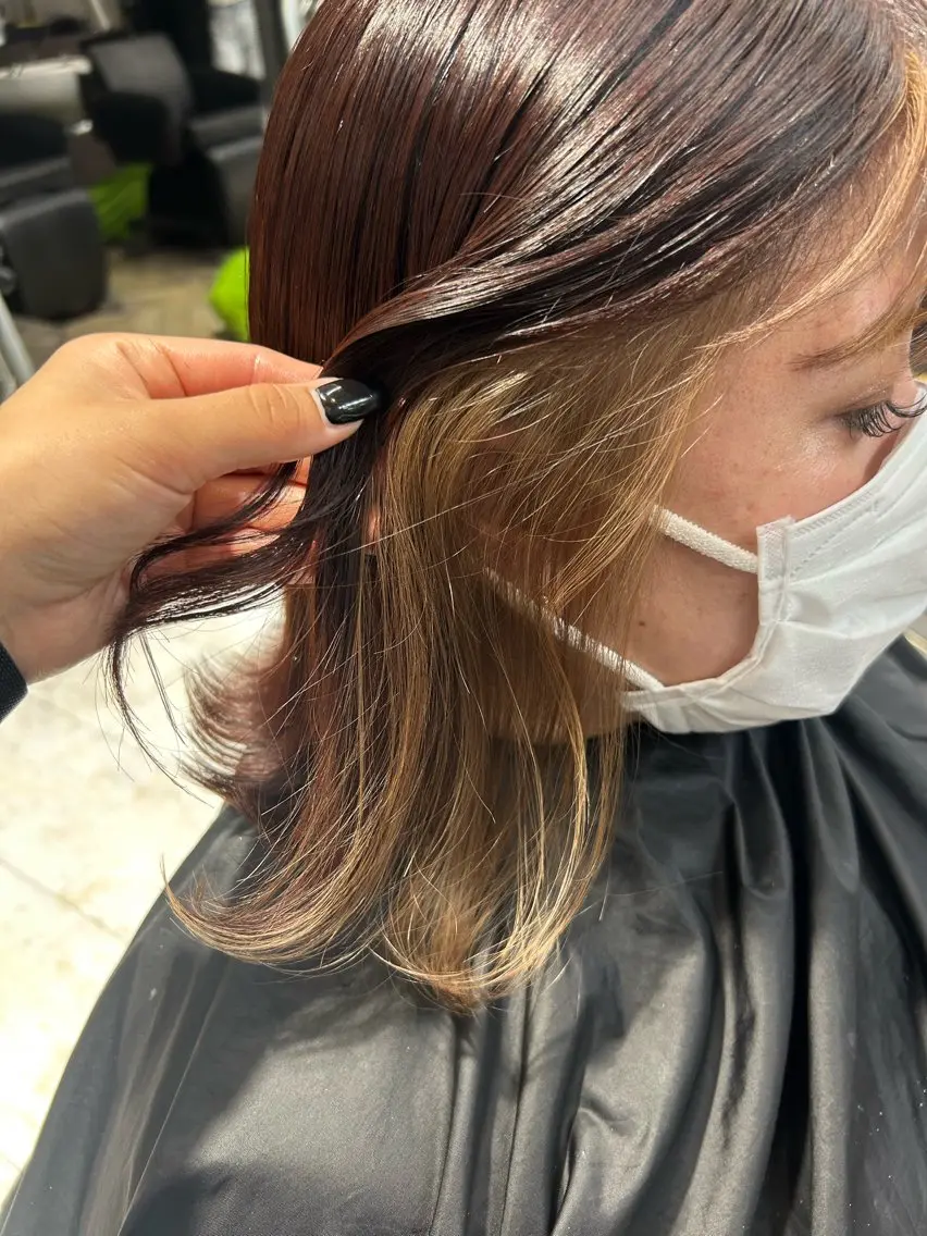 カラー イヤリングカラー ハイトーン ayane💖のヘアスタイル