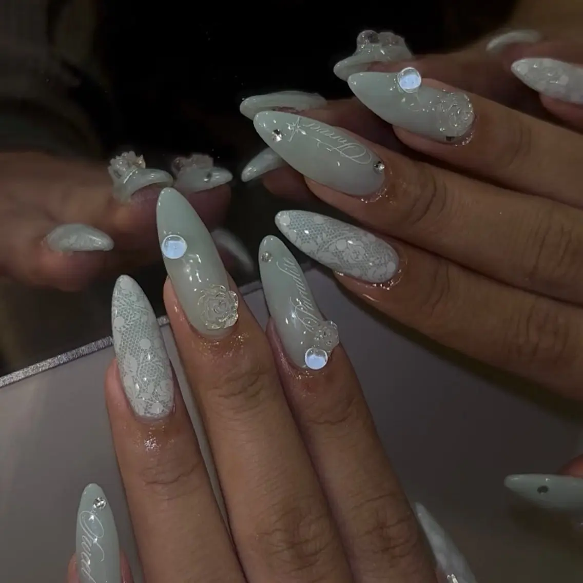 ネイル 韓国ネイル マグネットネイル 持ち込み ハンドネイル Mimi Nail_Royalのネイルデザイン