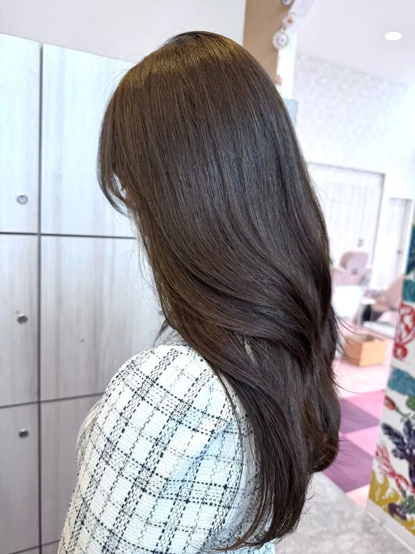 ロング 透明感カットカラー 🤍erinaのヘアスタイル