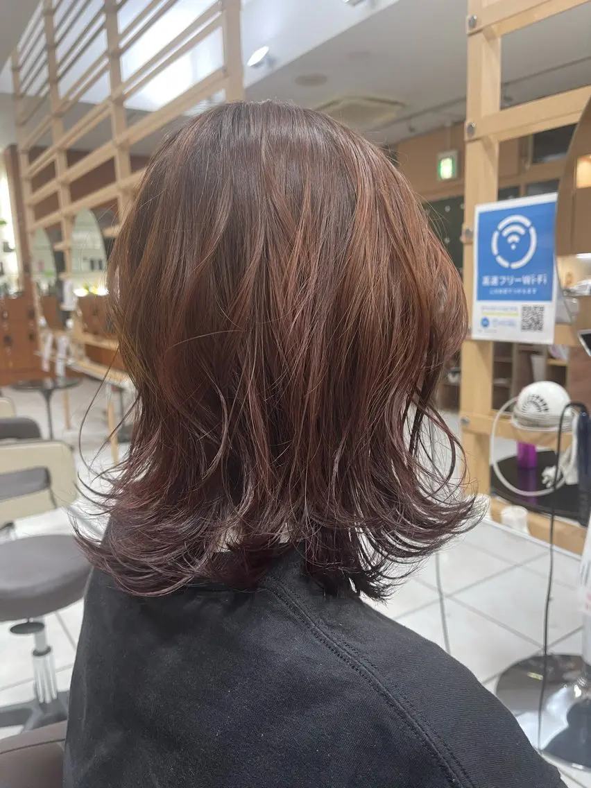 ミディアム カラー カット ヘアカラー トリートメント 似合わせスタイル 足立のヘアスタイル