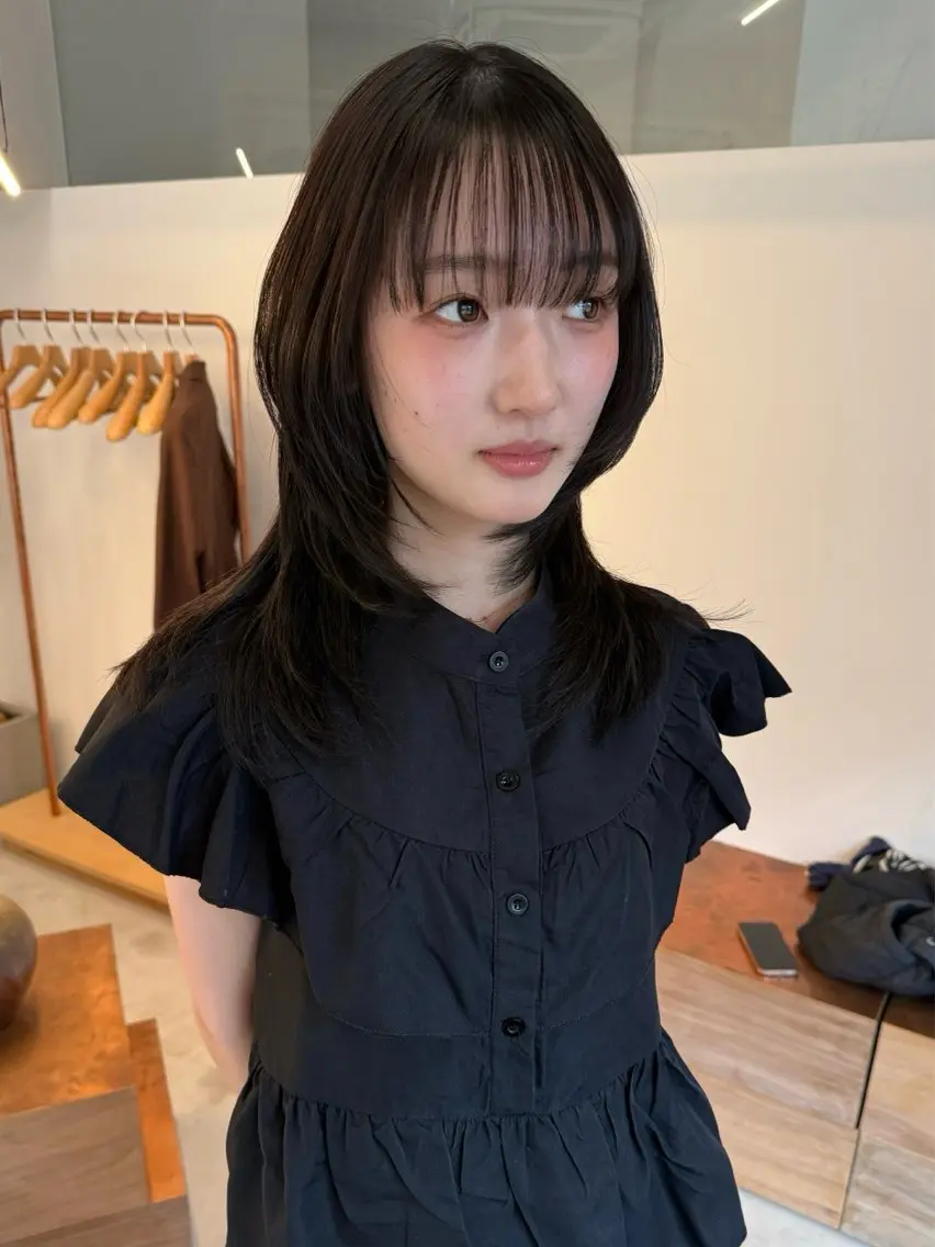 ミディアム レイヤーカット 似合わせカット カット ヘアカラー fubuki🪷 似合わせカットカラーのヘアスタイル