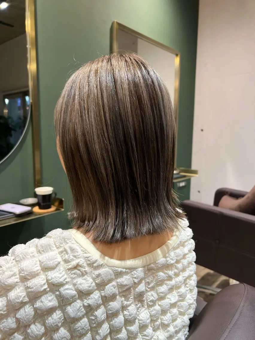 ミディアム カラー ハイライトカラー ハイライト ヘアカラー トリートメント ヘッドスパ カラースペシャリスト しょう🧑🏼‍🎨のヘアスタイル
