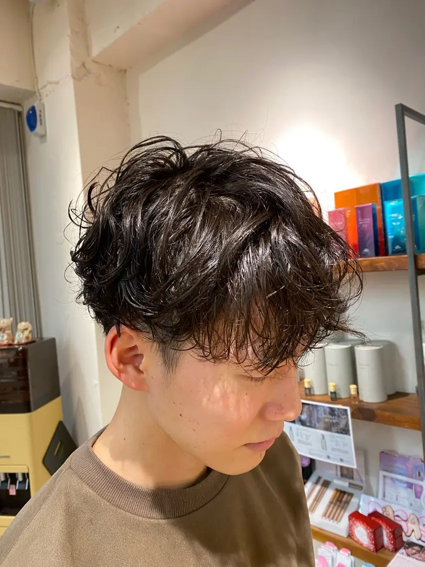 パーマ メンズ メンズパーマ カット パーマ ナチュラルヘア🫧 ナナミのヘアスタイル