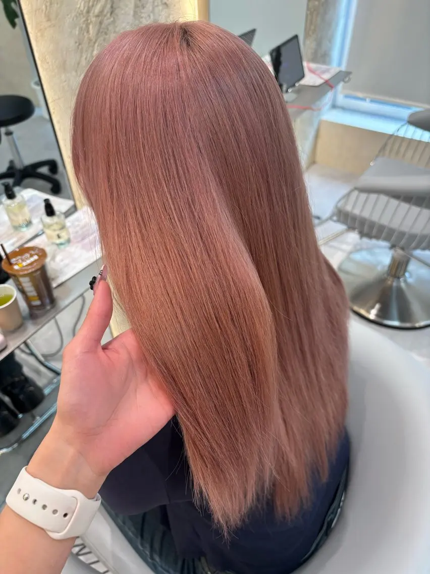カラー ヘアカラー トリートメント 富永 愛梨のヘアスタイル
