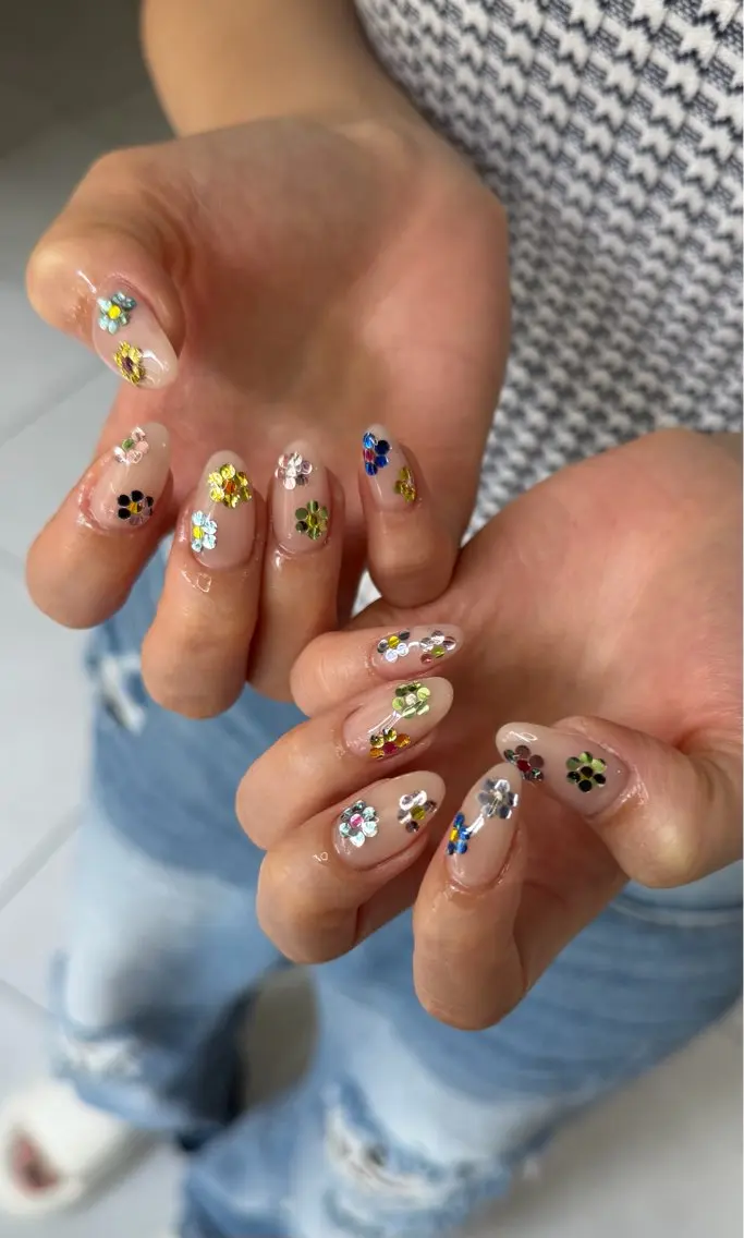 ネイル フラワーネイル 持ち込み ストーンネイル ハンドネイル ハンドケア Charme. NOBUKOのネイルデザイン