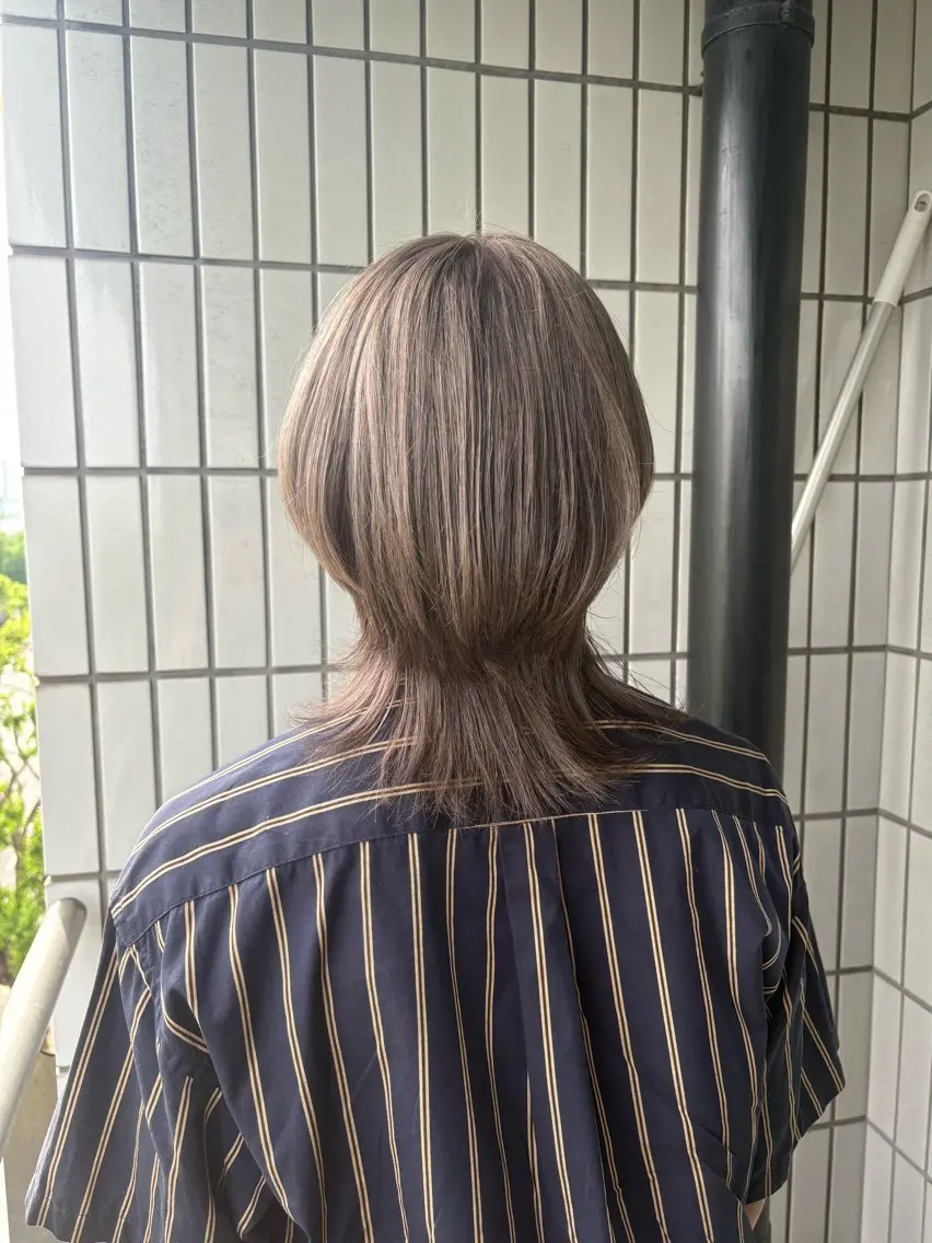 ミディアム カラー ヘアカラー ナチュラルカラー/ ハイトーン AMIのヘアスタイル