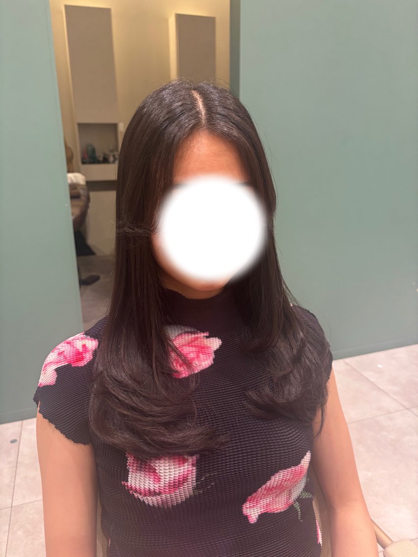 ロング 新井 彩理のヘアスタイル