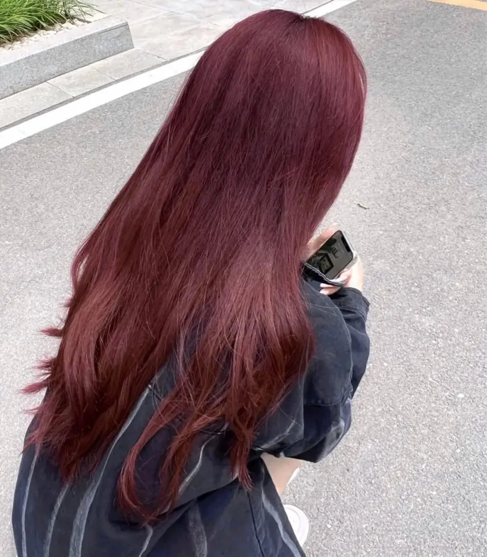 カラー トレンド暖色ヘア🍒 miu🍒のヘアスタイル