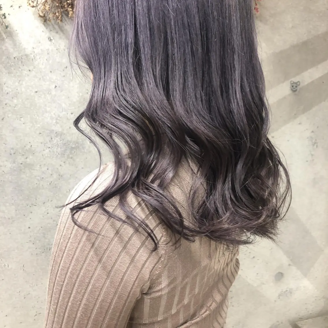 ロング カラー アッシュ ハイトーンカラー パープルカラー パープルアッシュ wakana 【ブリーチカラー】のヘアスタイル