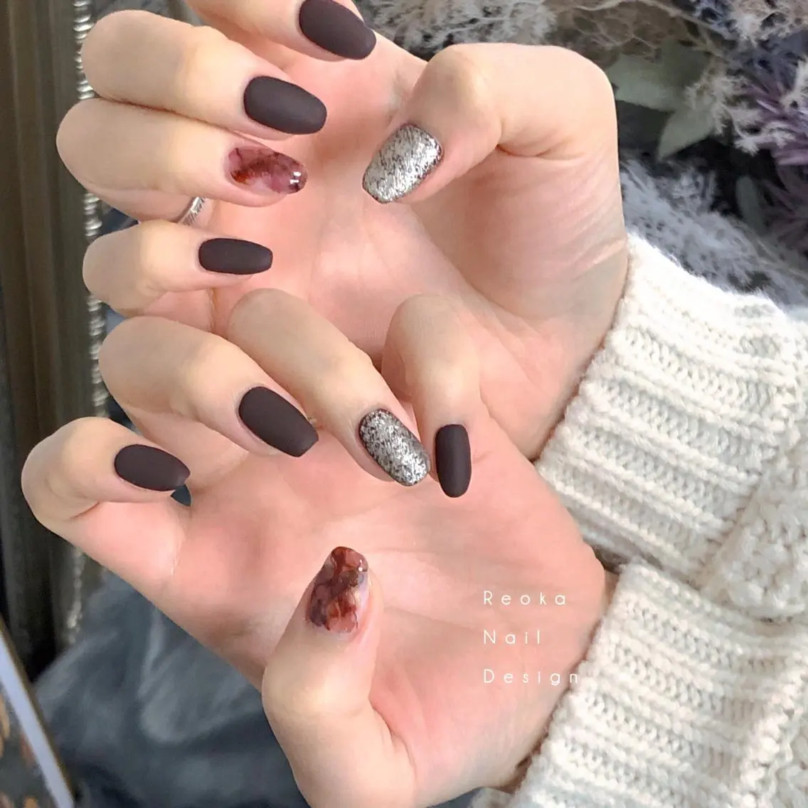 セミロング ネイル Blowe ニュアンスのネイルデザイン