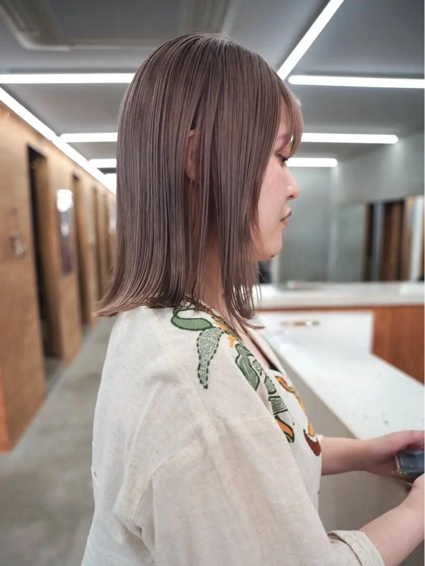 ショート カラー ベージュカラー ミルクティーベージュ カット ヘアカラー トリートメント Kaito🐶 /デザイン/レイヤーのヘアスタイル