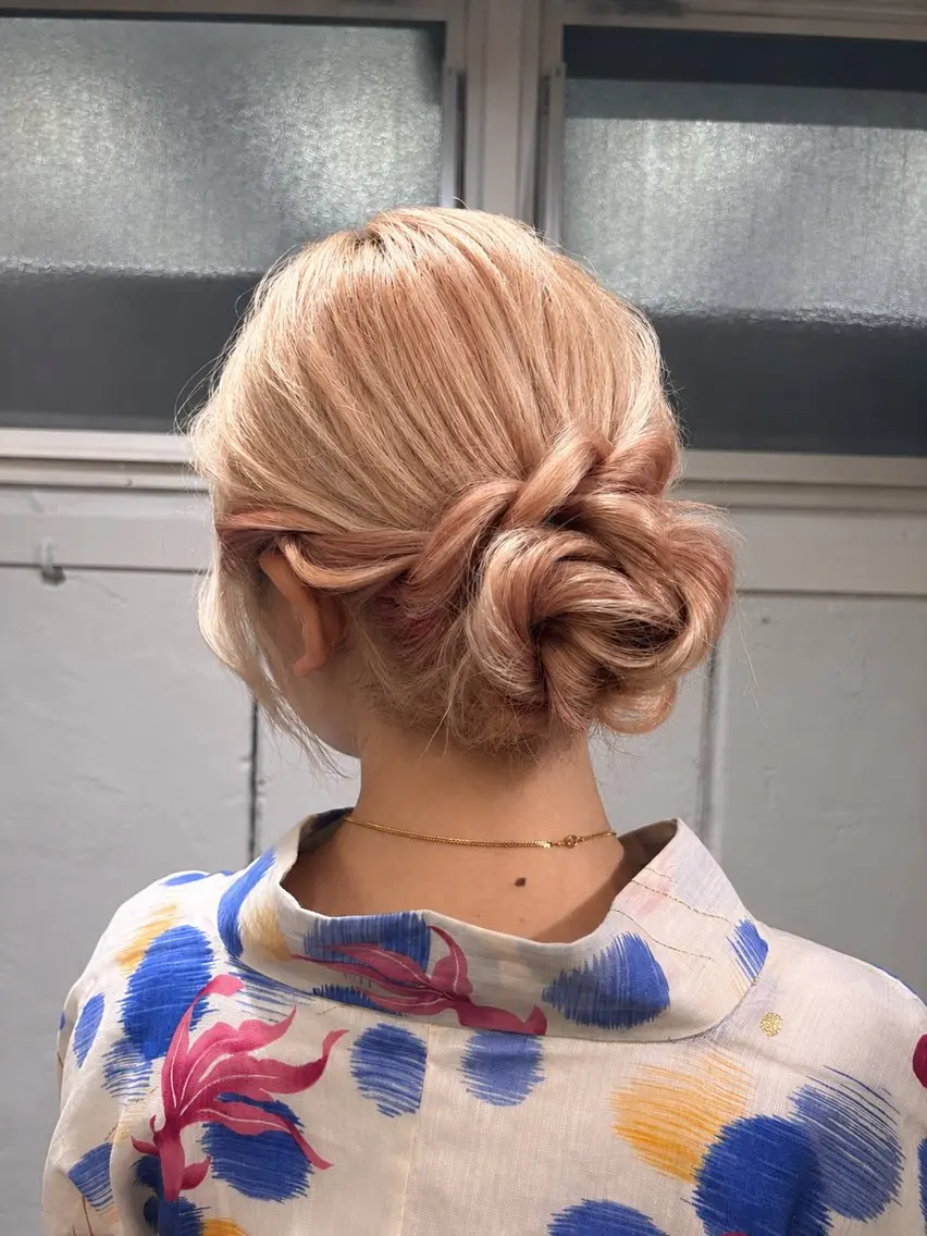 ロング ヘアアレンジ ヘアセット Wカラー/ワンカラー ジュリ❤️‍🔥のヘアスタイル