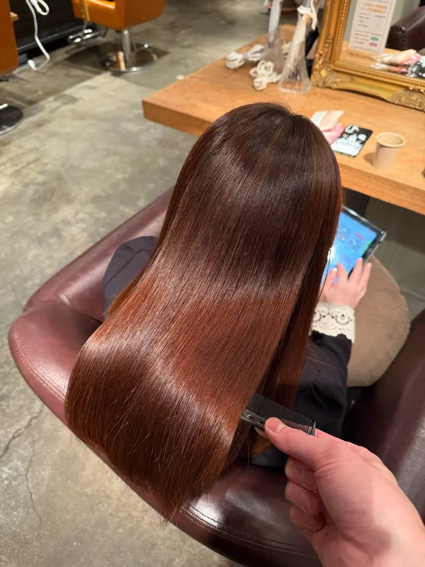 ✨似合わせカット+美髪矯正+髪質改善サブリミックトリートメントの写真
