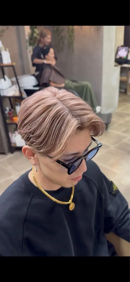カラー ベージュカラー ブリーチ ミルクティーベージュ ホワイトミルクティーベージュ Blast raiaのヘアスタイル