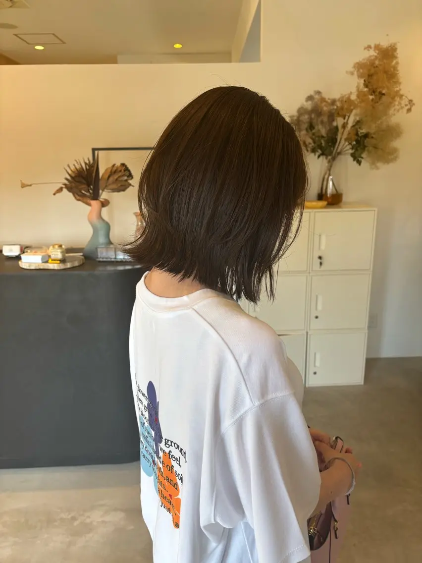 カラー 牧野 花夏のヘアスタイル