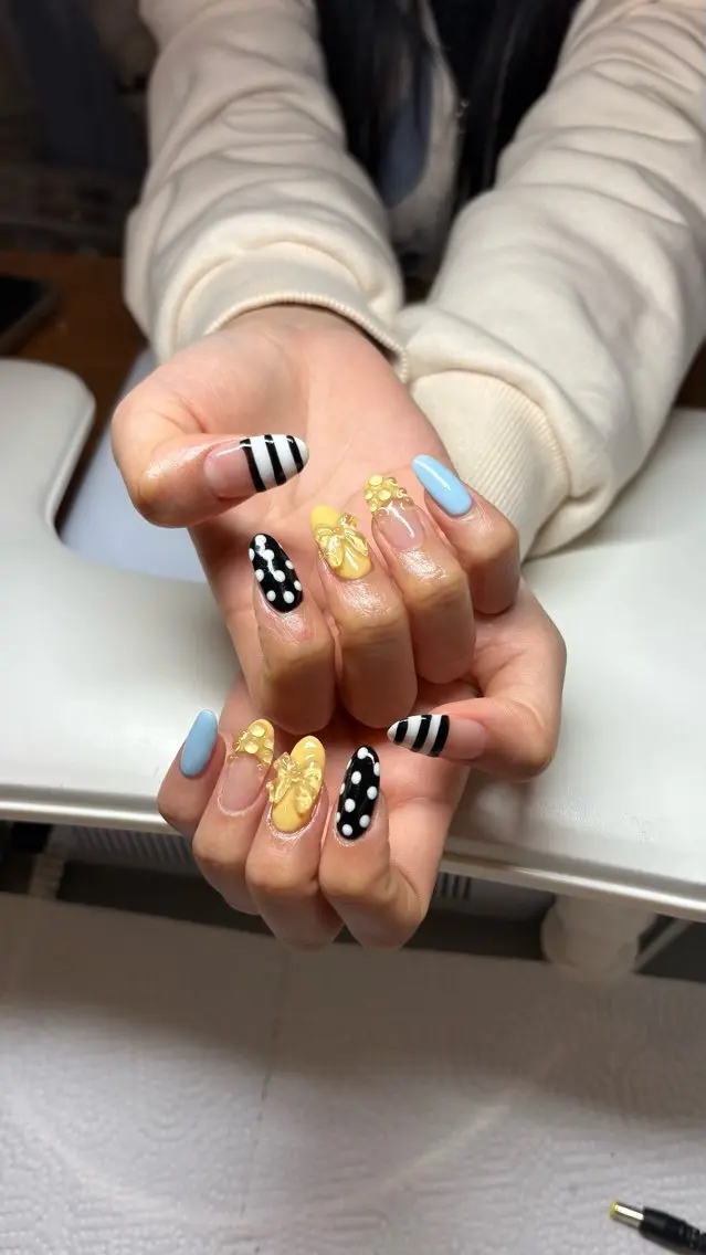 ネイル 長さ出し ハンドネイル Lily Nailのネイルデザイン